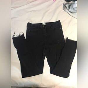 Black Ripped Skinny Jean